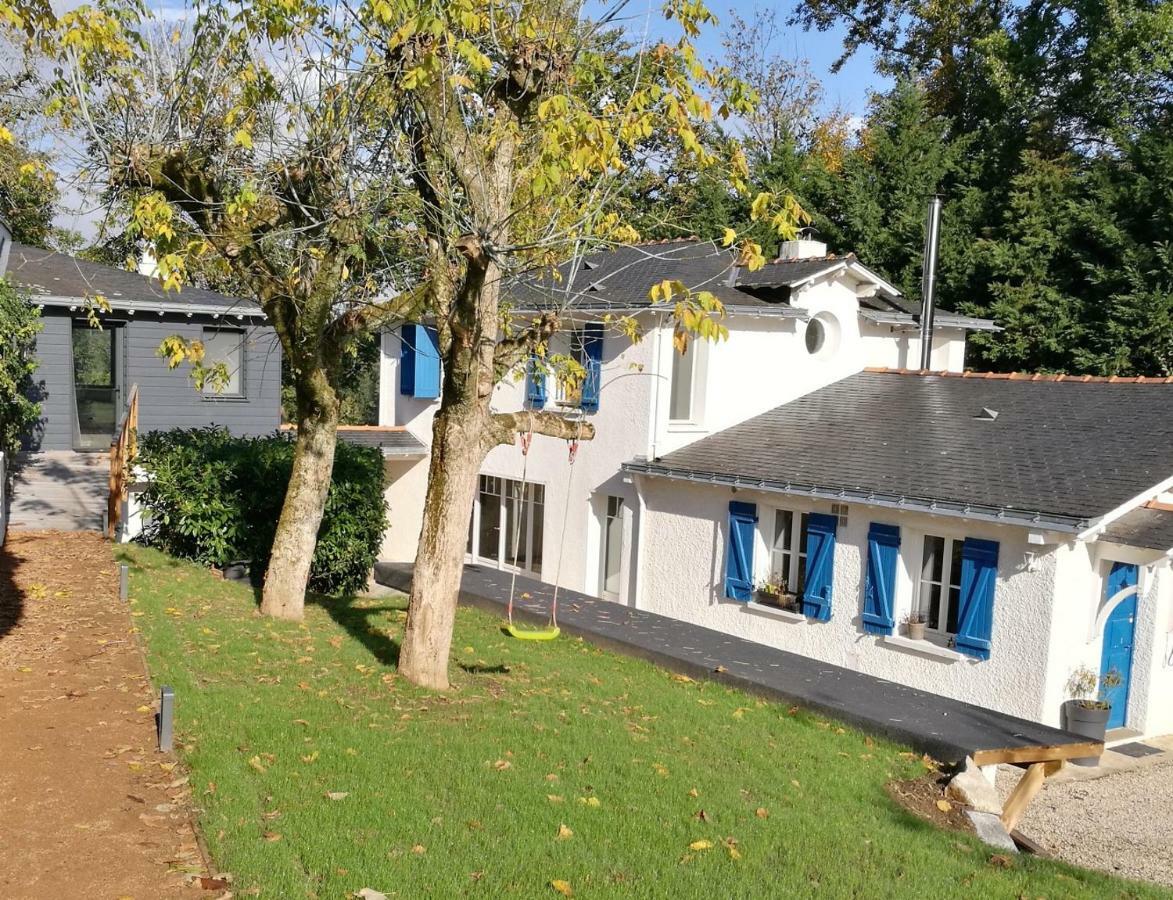 Nos petits dej' - Les Arbres Rouges - SUCE SUR ERDRE - FRANCE